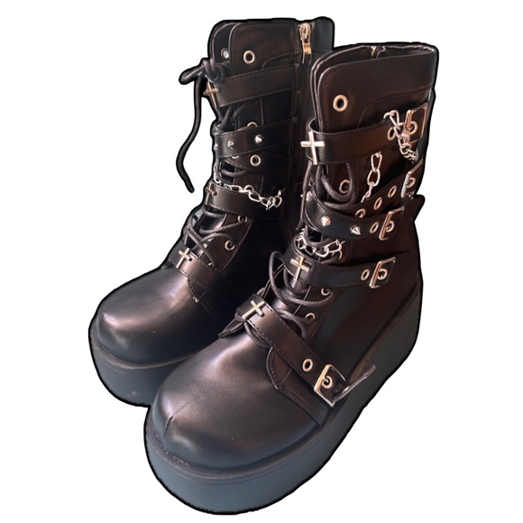 Goth Platform Boots for Halloween - wide width - Picture 1 of 8